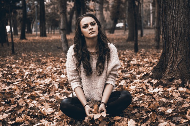 utrápená dívka.jpg